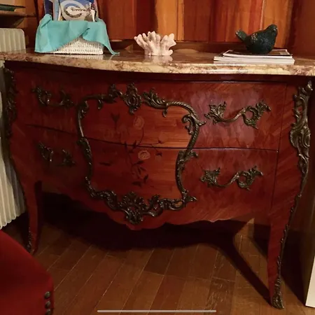 Couette-café Romantique Et Baroque à St Paul De